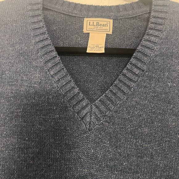 Sweater - Picture 3 of 7